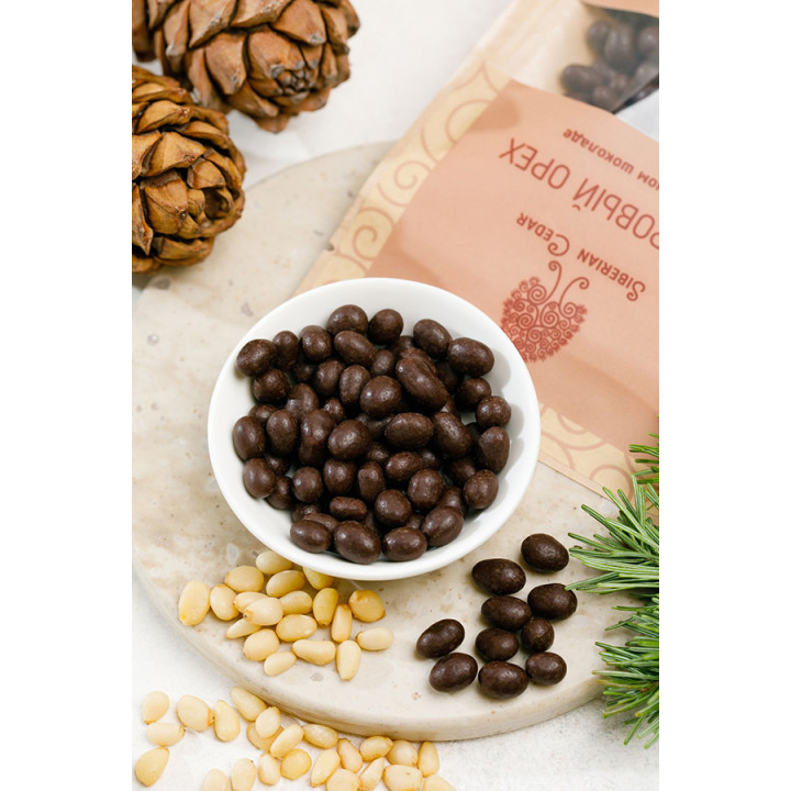 Pine nut kernels in dark chocolate / 150